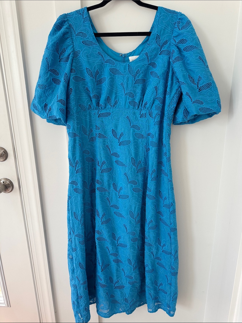 Tuckernuck HYACINTH HOUSE Azure Eyelet Ainsley Midi Dress Size L - Picture 2 of 13